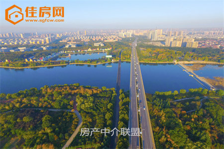 城东山水岸中学附近精装送储藏室可分期